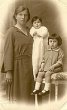 Aleksandrinka with two children